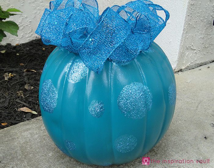 Glittered-Teal-Polka-Dot-Pumpkin-Complete