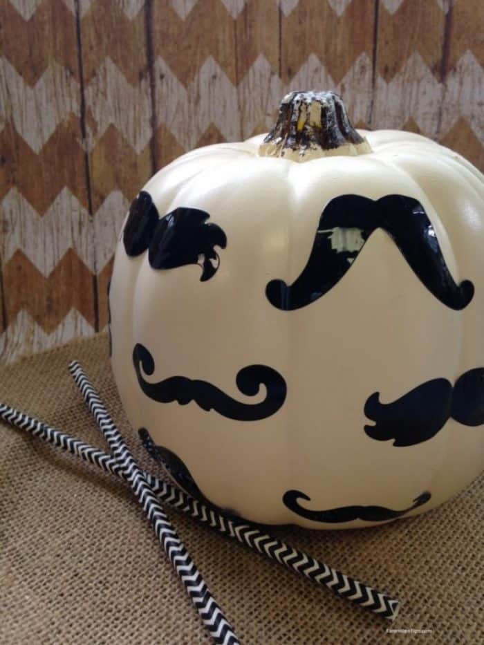 Mustache-Pumpkin-from-Tammilee-Tips