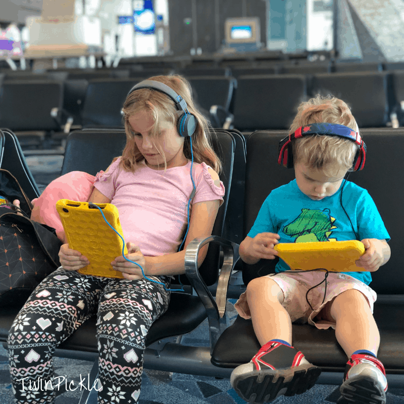 Tablets-for-flying-with-Kids