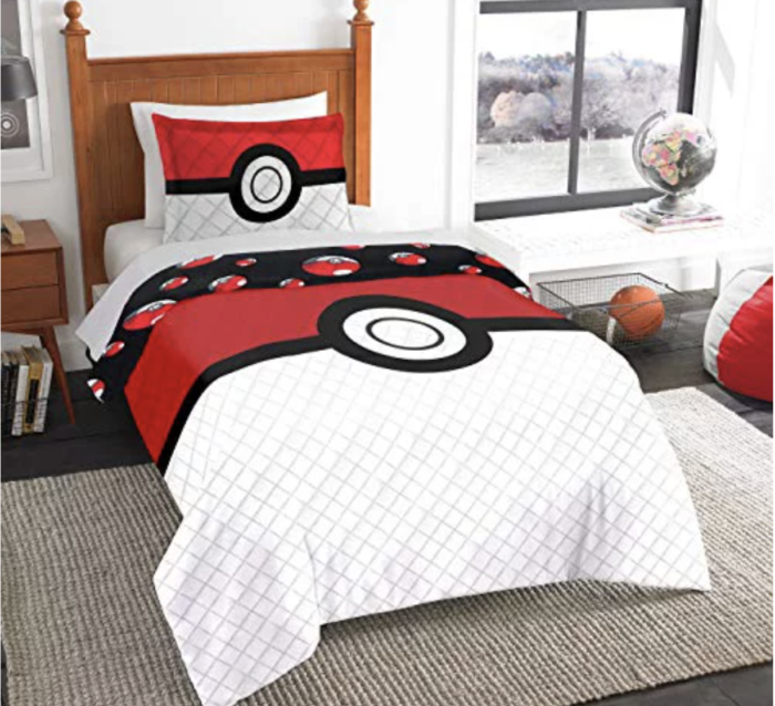 Pokemon Pokeball Quilt